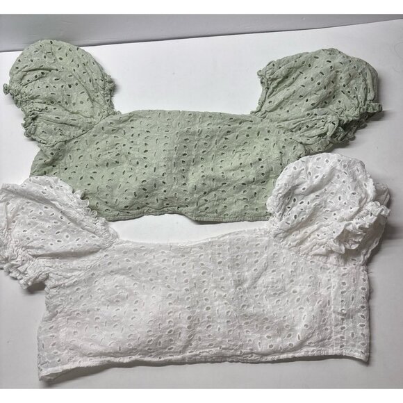 Eyelet Poofy Sleeve Crop Top Bundles (2) size small/xs - Picture 1 of 4